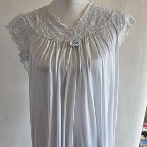 Shadowline Elegant Draped Silver Blue Lace Nightgown Pegnoir Large